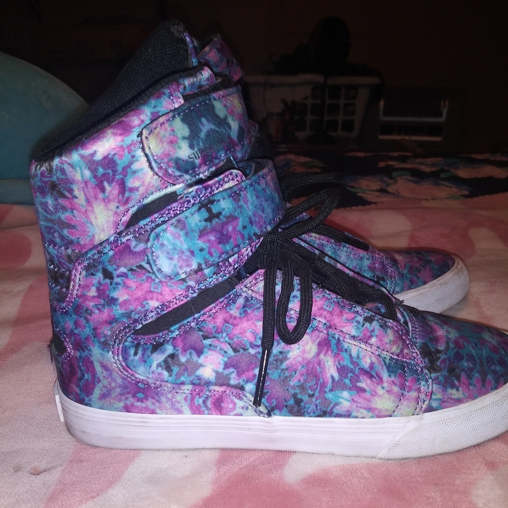 Womens Supras